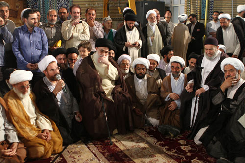 زيارة آية الله العظمى الروحاني للضريح الجديد لمرقد الامام الحسين (ع)